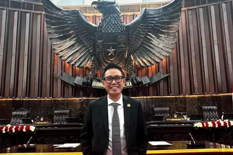 Komedian sekaligus politikus Eko Patrio akhirnya angkat bicara terkait insiden penjarahan yang menimpa rumahnya. (Instagram@ekopatriosuper)